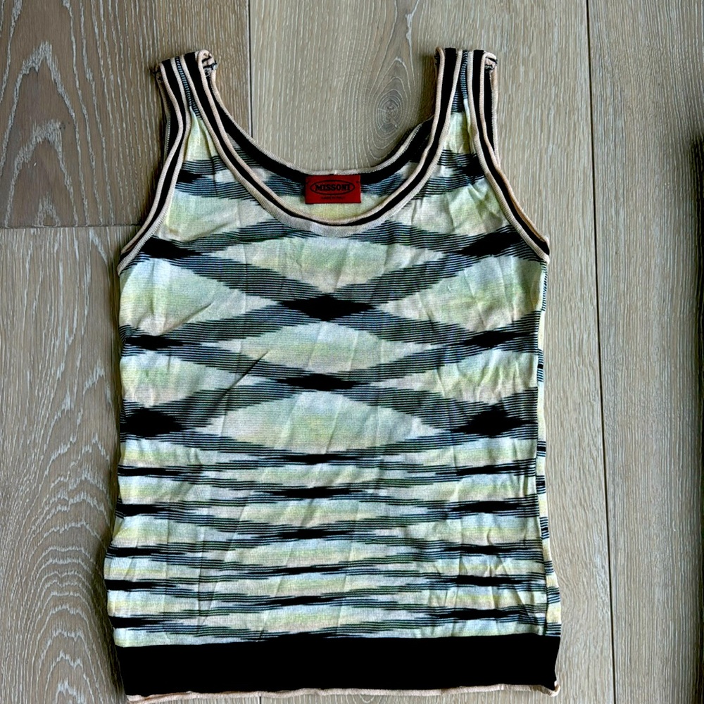 Missoni knit sleeveless top. Small/Medium size